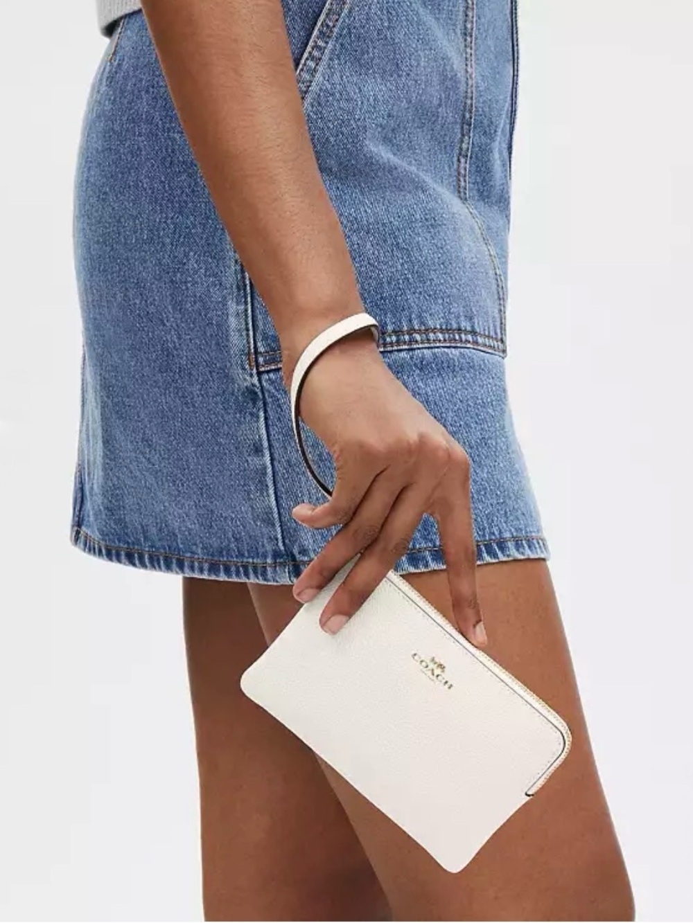 COACH Pebbled Leather Wristlet in Ivory with Gold Hardware